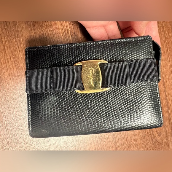 Ferragamo Vera Ribbon Small Pouch - Picture 3 of 10